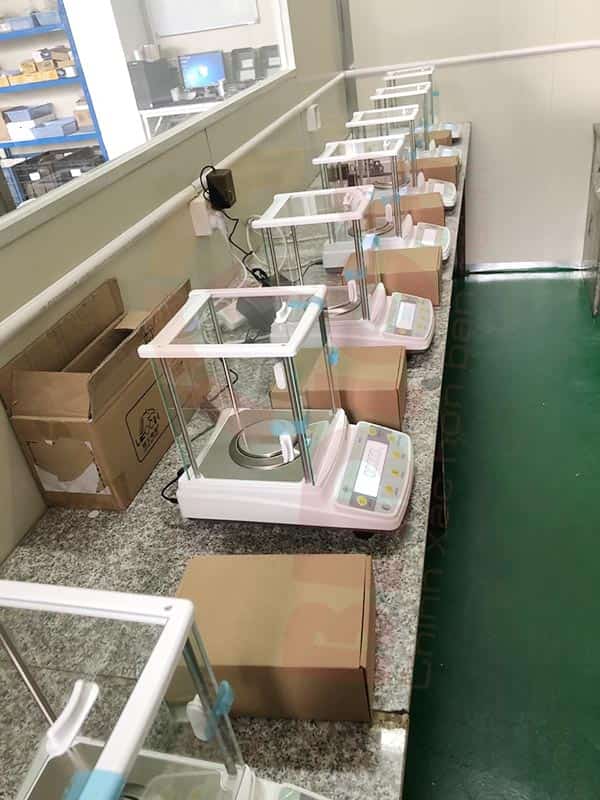 Cân phân tích 4 số lẻ FPA 214 210g 0.0001g